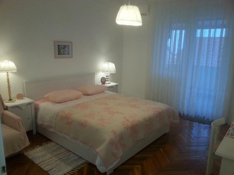 Apartment Lona ซริกเวนิซา ภายนอก รูปภาพ